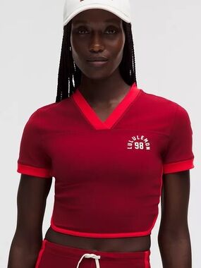 lululemon Nulu Sporty Trim Short-Sleeve Shirt sz. M